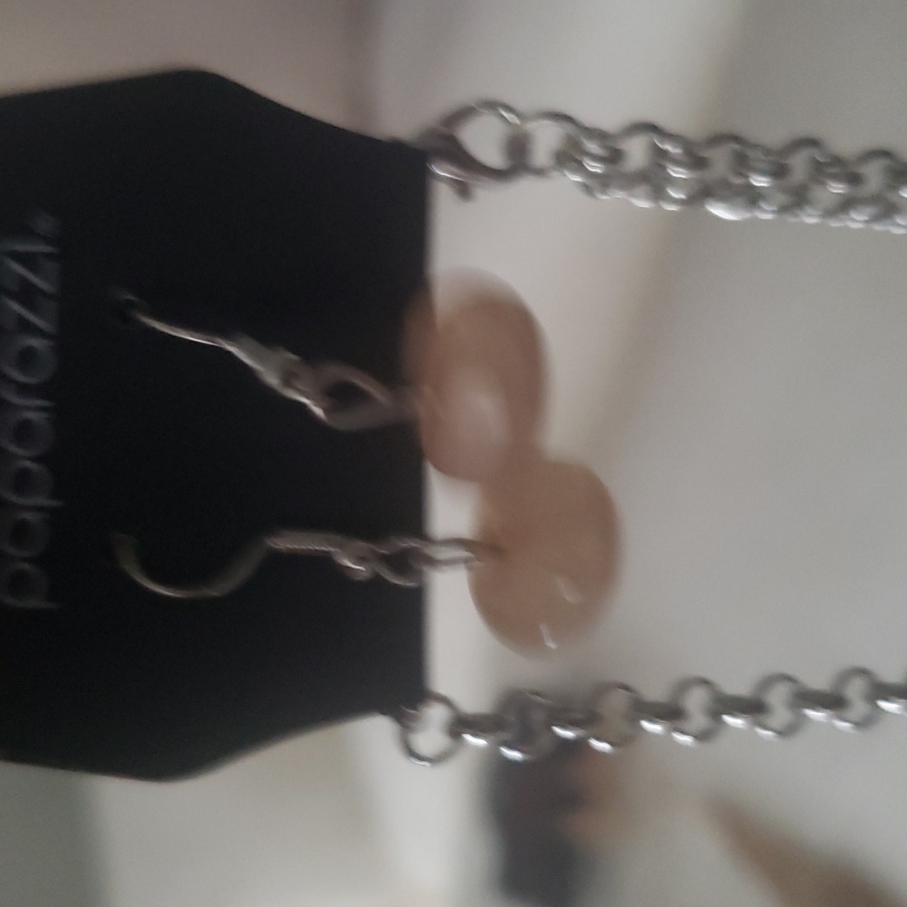 Necklace - Picture 2 of 3